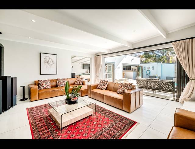 5 BEDROOM FREESTANDING FOR SALE IN VALMARY PARK